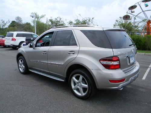 Mercedes-Benz M Class 2009 photo 2