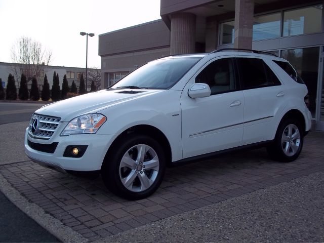 Mercedes-Benz M Class 2009 photo 1