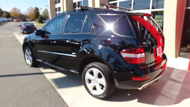 Mercedes-Benz M Class 2009 photo 2