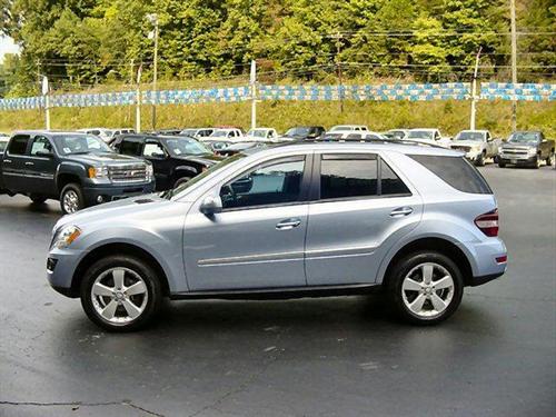 Mercedes-Benz M Class 2009 photo 1