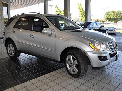 Mercedes-Benz M Class 2009 photo 2