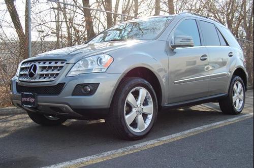 Mercedes-Benz M Class 2011 photo 2