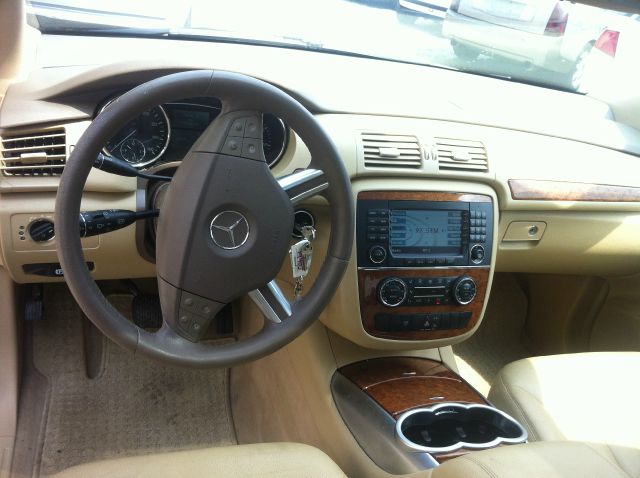 Mercedes-Benz R-Class Marlin SUV