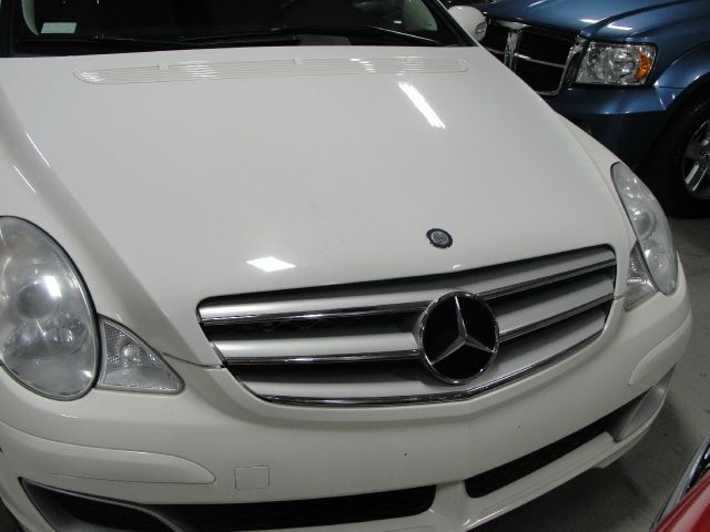 Mercedes-Benz R-Class 2006 photo 2