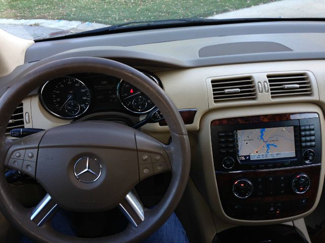 Mercedes-Benz R-Class 2006 photo 2