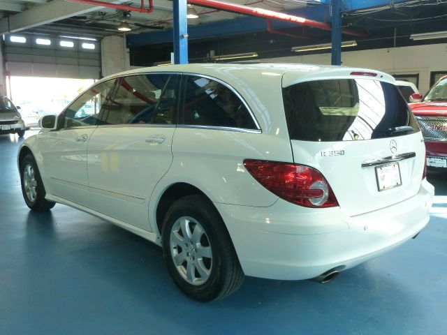 Mercedes-Benz R-Class 2007 photo 2