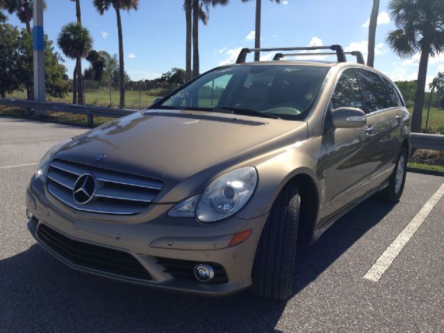 Mercedes-Benz R-Class 745 I SUV