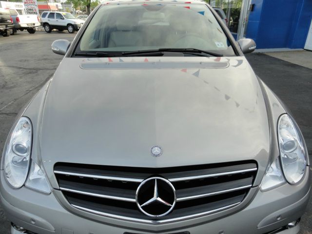 Mercedes-Benz R-Class 2009 photo 12