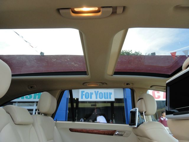 Mercedes-Benz R-Class 2009 photo 16