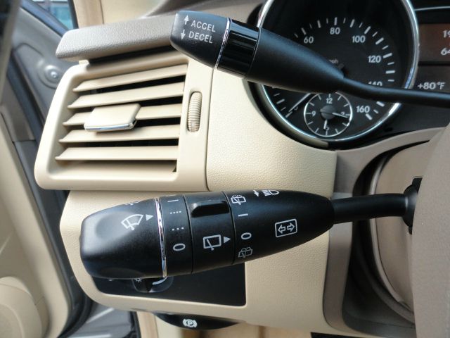 Mercedes-Benz R-Class 2009 photo 2