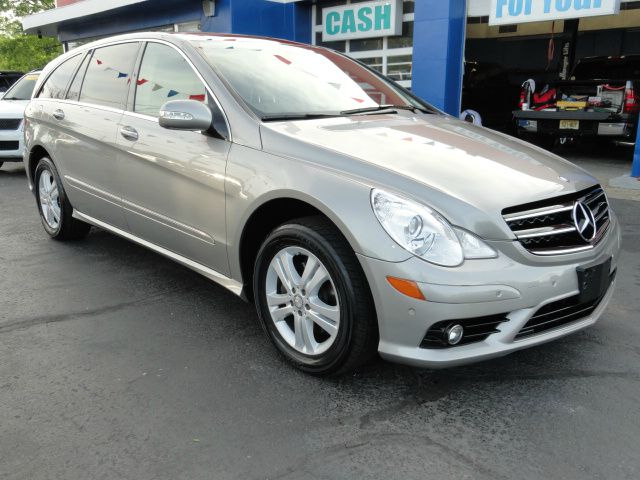 Mercedes-Benz R-Class 2009 photo 20
