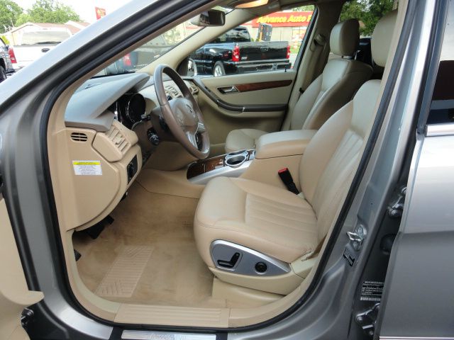 Mercedes-Benz R-Class 2009 photo 21