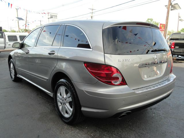 Mercedes-Benz R-Class 2009 photo 27