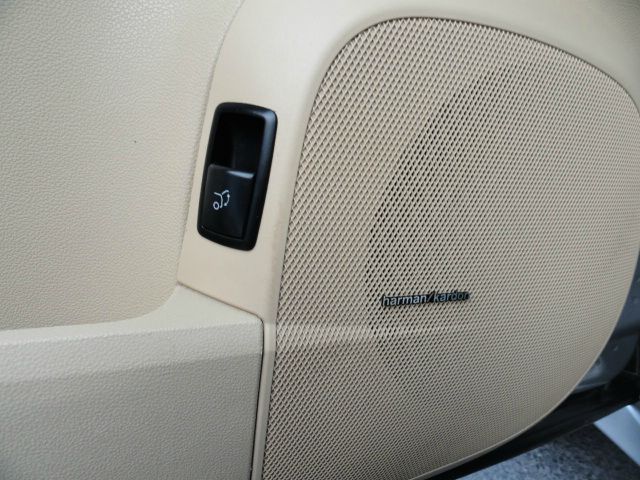 Mercedes-Benz R-Class 2009 photo 50