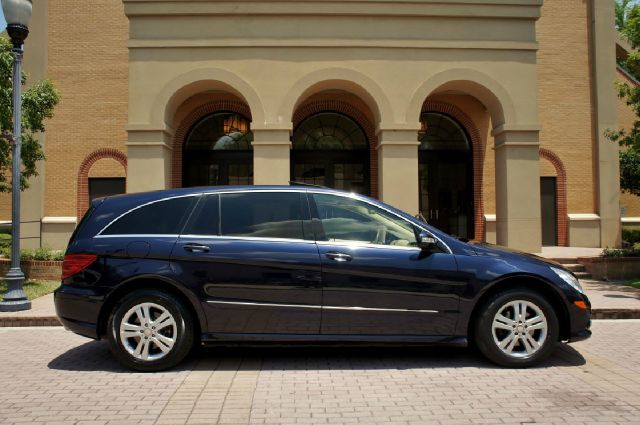 Mercedes-Benz R-Class 2009 photo 16