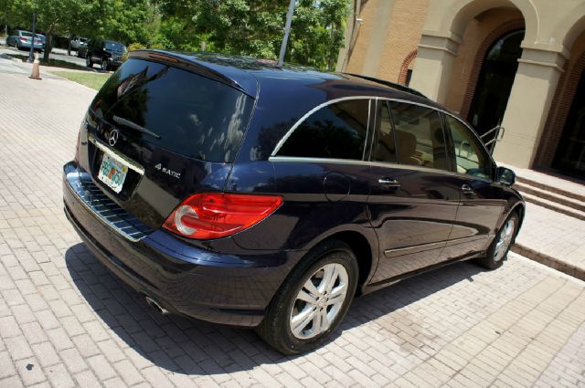 Mercedes-Benz R-Class 2009 photo 34