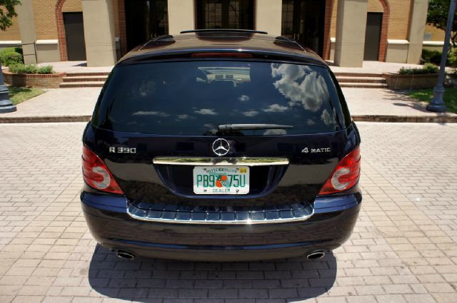 Mercedes-Benz R-Class 2009 photo 35