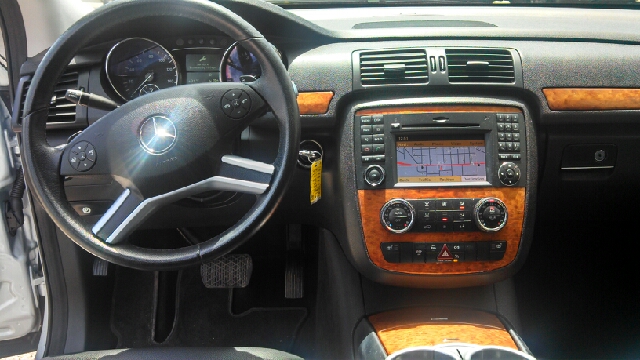 Mercedes-Benz R-Class 2009 photo 6