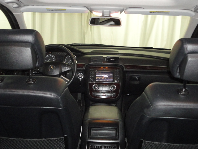 Mercedes-Benz R-Class 2010 photo 2