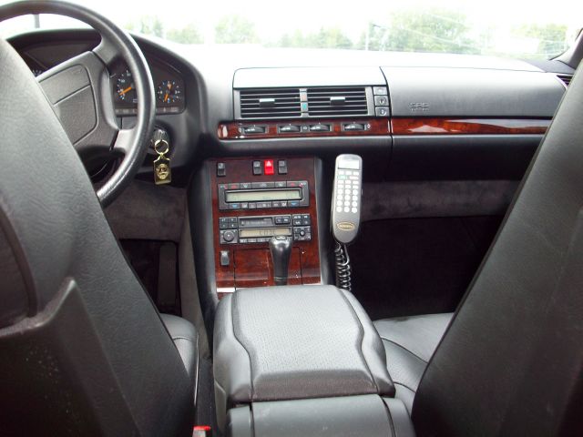 Mercedes-Benz S-Class 1996 photo 1