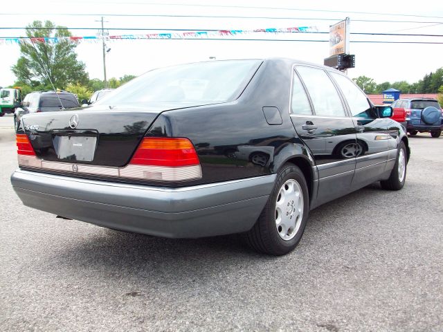 Mercedes-Benz S-Class 1996 photo 2