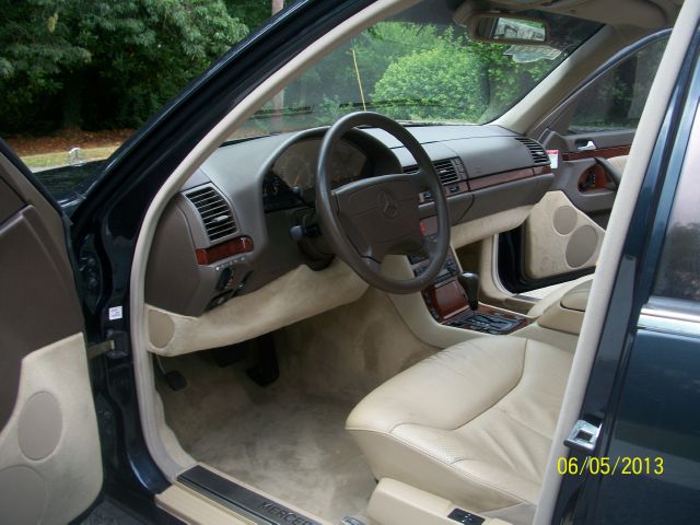 Mercedes-Benz S-Class 1997 photo 32