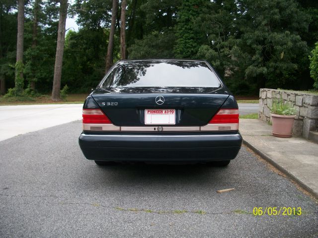 Mercedes-Benz S-Class 1997 photo 35