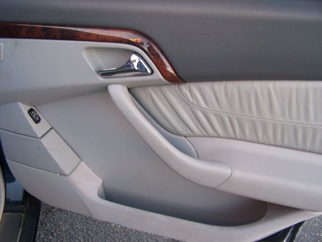 Mercedes-Benz S-Class 2000 photo 8