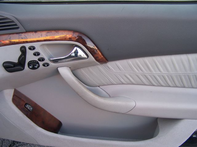 Mercedes-Benz S-Class 2000 photo 9