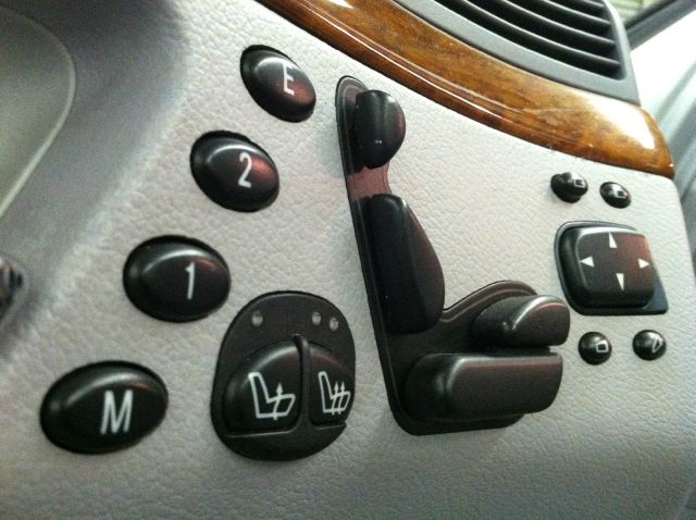 Mercedes-Benz S-Class 2001 photo 25