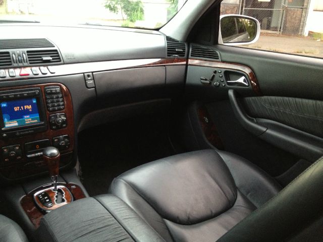 Mercedes-Benz S-Class 2001 photo 32