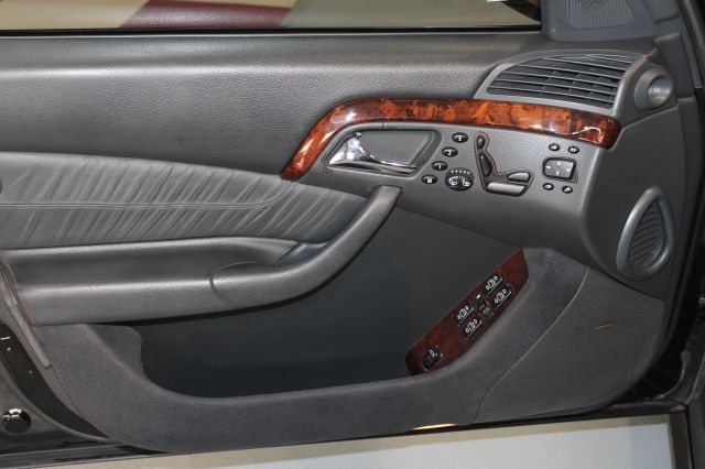 Mercedes-Benz S-Class 2001 photo 13