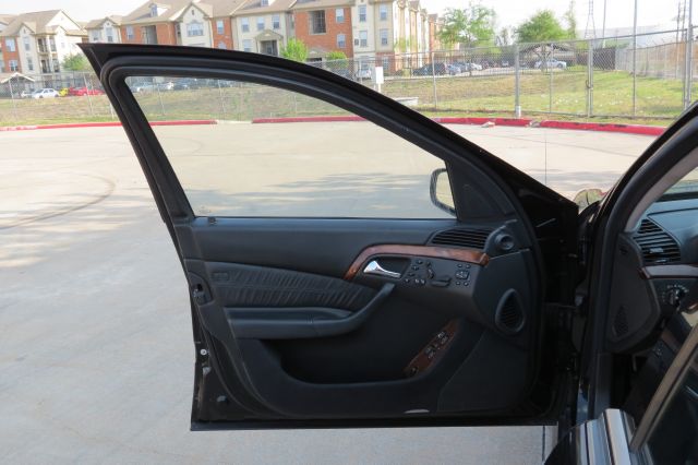 Mercedes-Benz S-Class 2002 photo 22