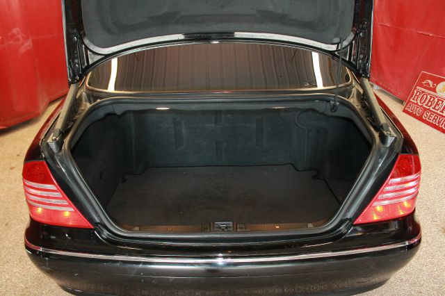 Mercedes-Benz S-Class 2004 photo 2