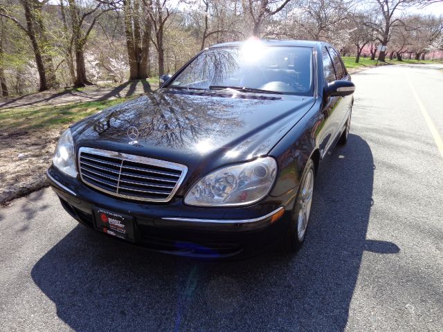 Mercedes-Benz S-Class 2005 photo 2