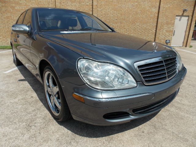 Mercedes-Benz S-Class 2005 photo 4