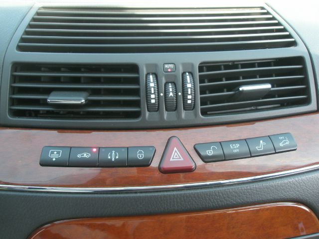 Mercedes-Benz S-Class 2006 photo 13