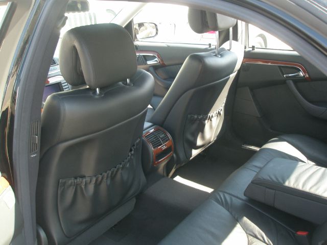 Mercedes-Benz S-Class 2006 photo 19