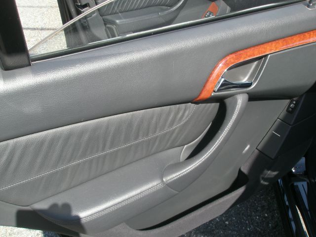 Mercedes-Benz S-Class 2006 photo 4