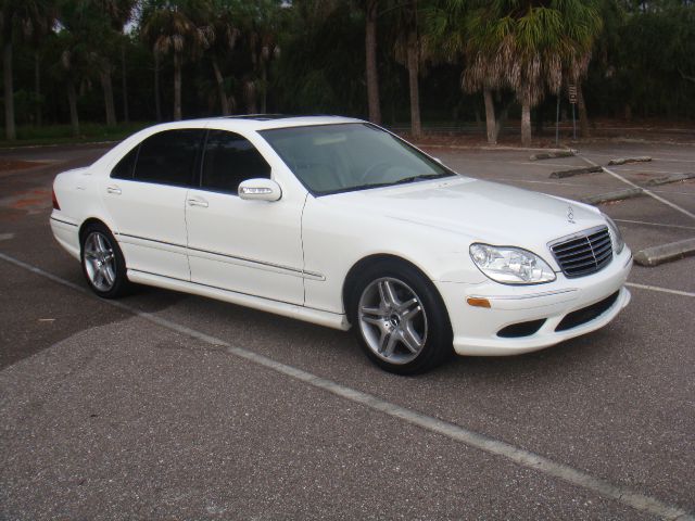 Mercedes-Benz S-Class 2006 photo 2