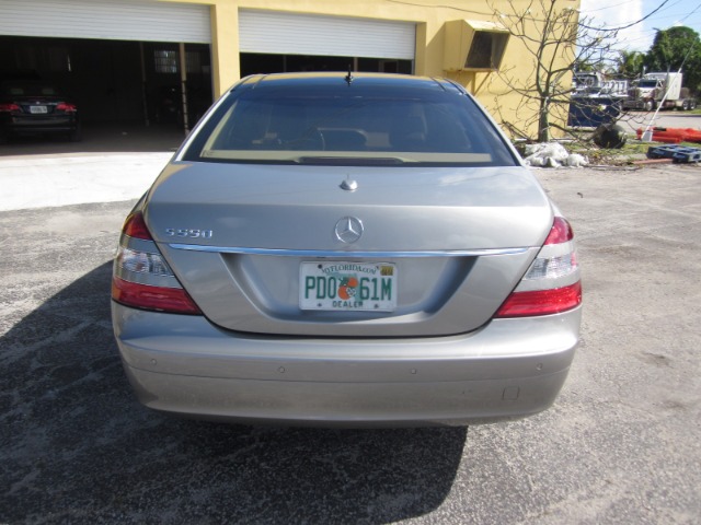 Mercedes-Benz S-Class 2007 photo 2