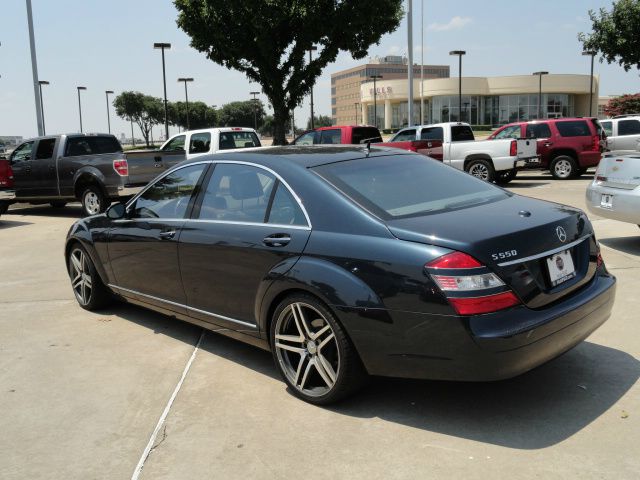 Mercedes-Benz S-Class 4WD Supercab 145 Lariat Sedan