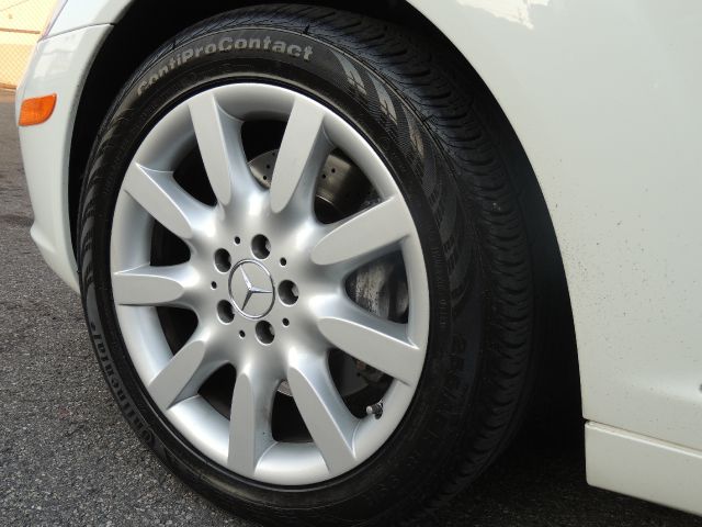 Mercedes-Benz S-Class 18900+375 Sedan