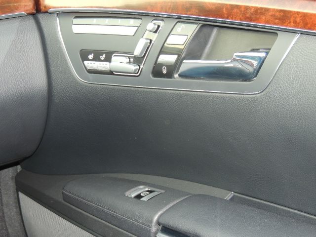 Mercedes-Benz S-Class 2007 photo 15