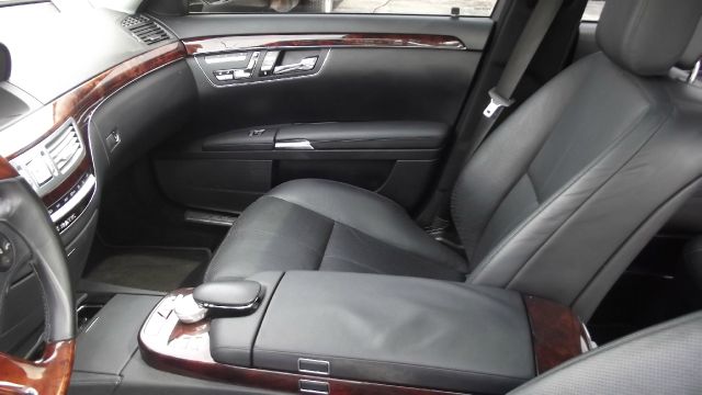 Mercedes-Benz S-Class 18900+375 Sedan