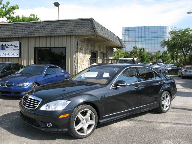 Mercedes-Benz S-Class 4WD Supercab 145 Lariat Sedan
