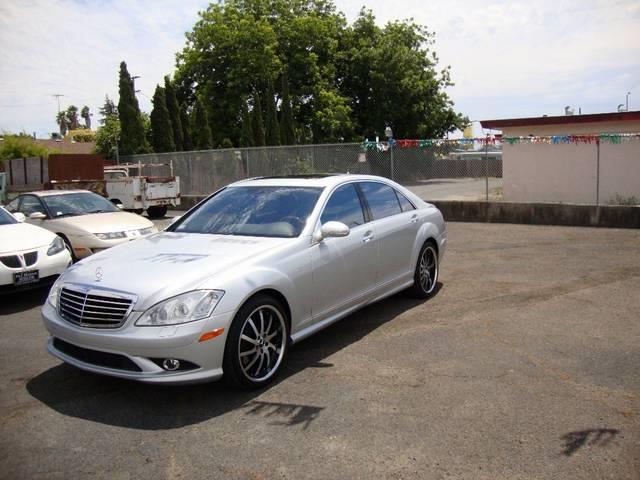 Mercedes-Benz S-Class 4WD Supercab 145 Lariat Sedan