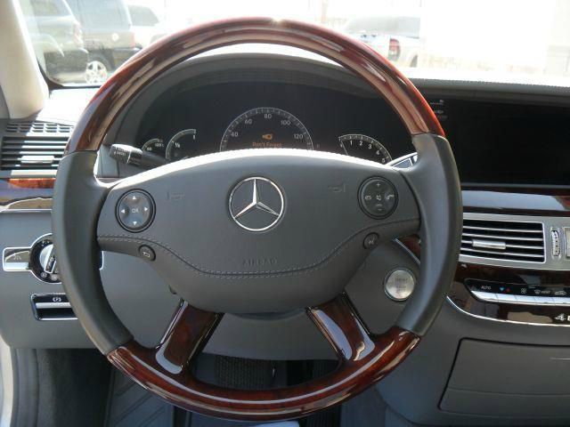 Mercedes-Benz S-Class 2008 photo 2