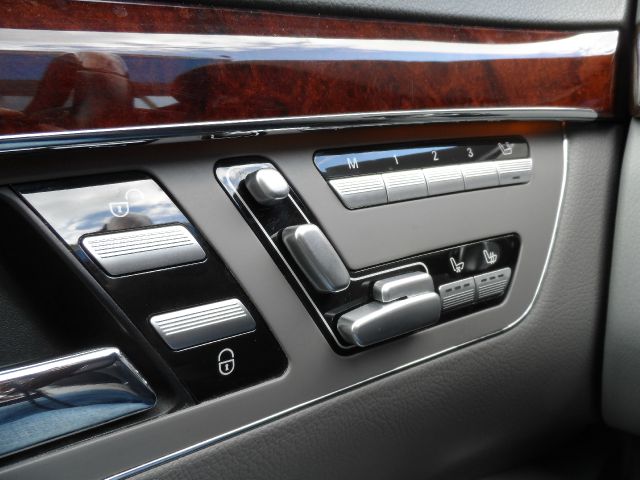 Mercedes-Benz S-Class 2008 photo 13