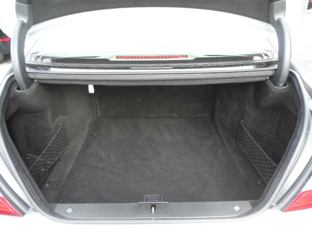 Mercedes-Benz S-Class 2008 photo 28